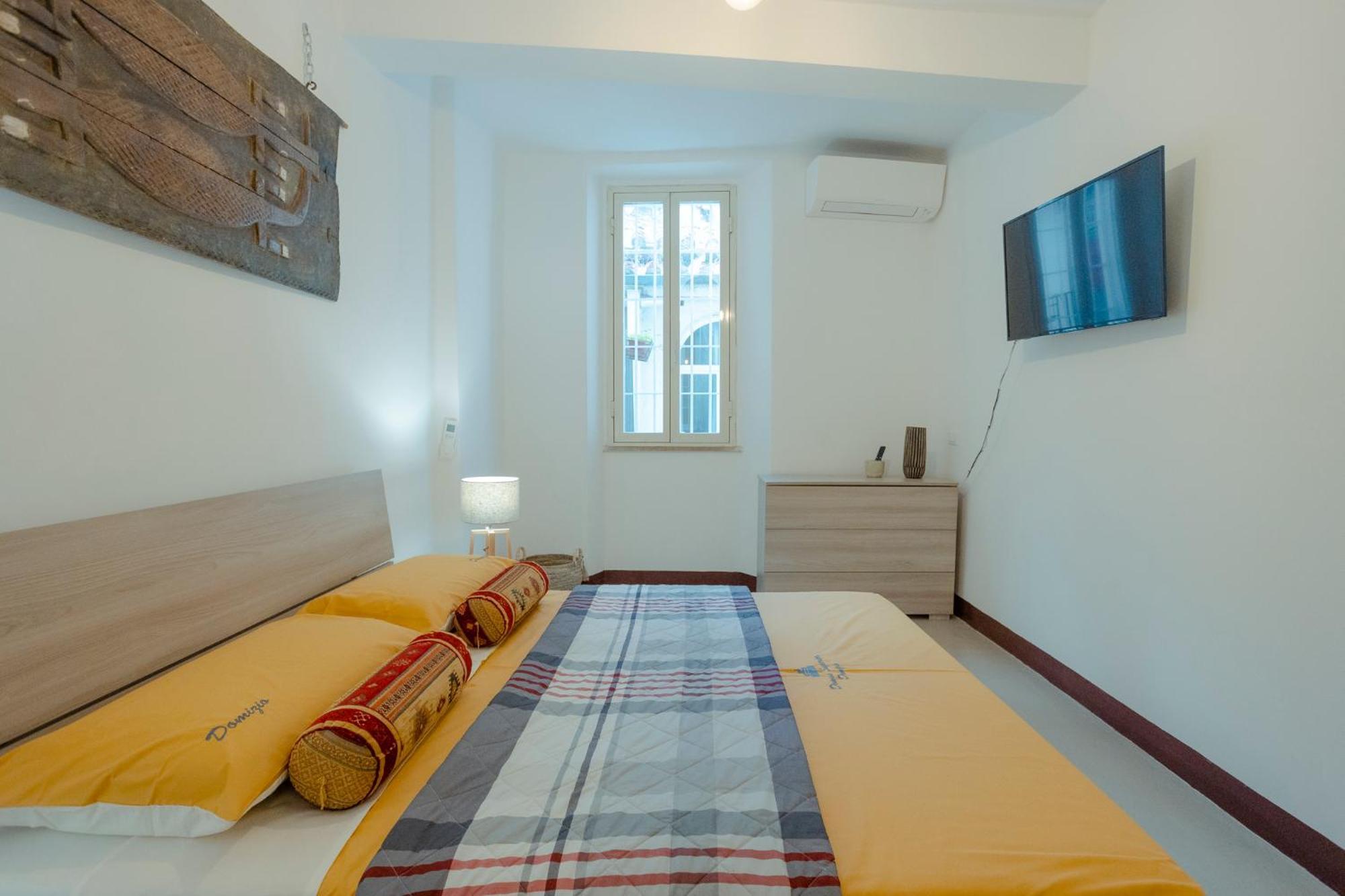 Domus Superior Domizio - Pantheon Apartment Rome Luaran gambar
